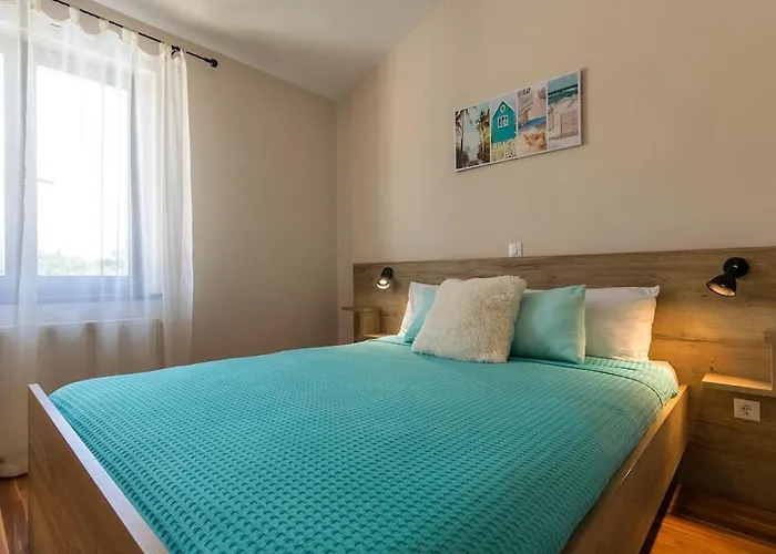 Karin - Mediterranean Charm With Private Pool And Lush Waterfall Gardens Vila *