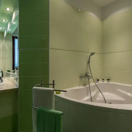 Karin - Mediterranean Charm With Private Pool And Lush Waterfall Gardens