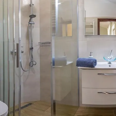 Karin - Mediterranean Charm With Private Pool And Lush Waterfall Gardens *