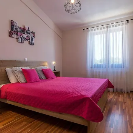 Karin - Mediterranean Charm With Private Pool And Lush Waterfall Gardens * Galižana