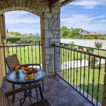 Karin - Mediterranean Charm With Private Pool And Lush Waterfall Gardens * Galizana