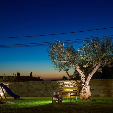 Karin - Mediterranean Charm With Private Pool And Lush Waterfall Gardens * Galižana