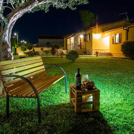 Karin - Mediterranean Charm With Private Pool And Lush Waterfall Gardens